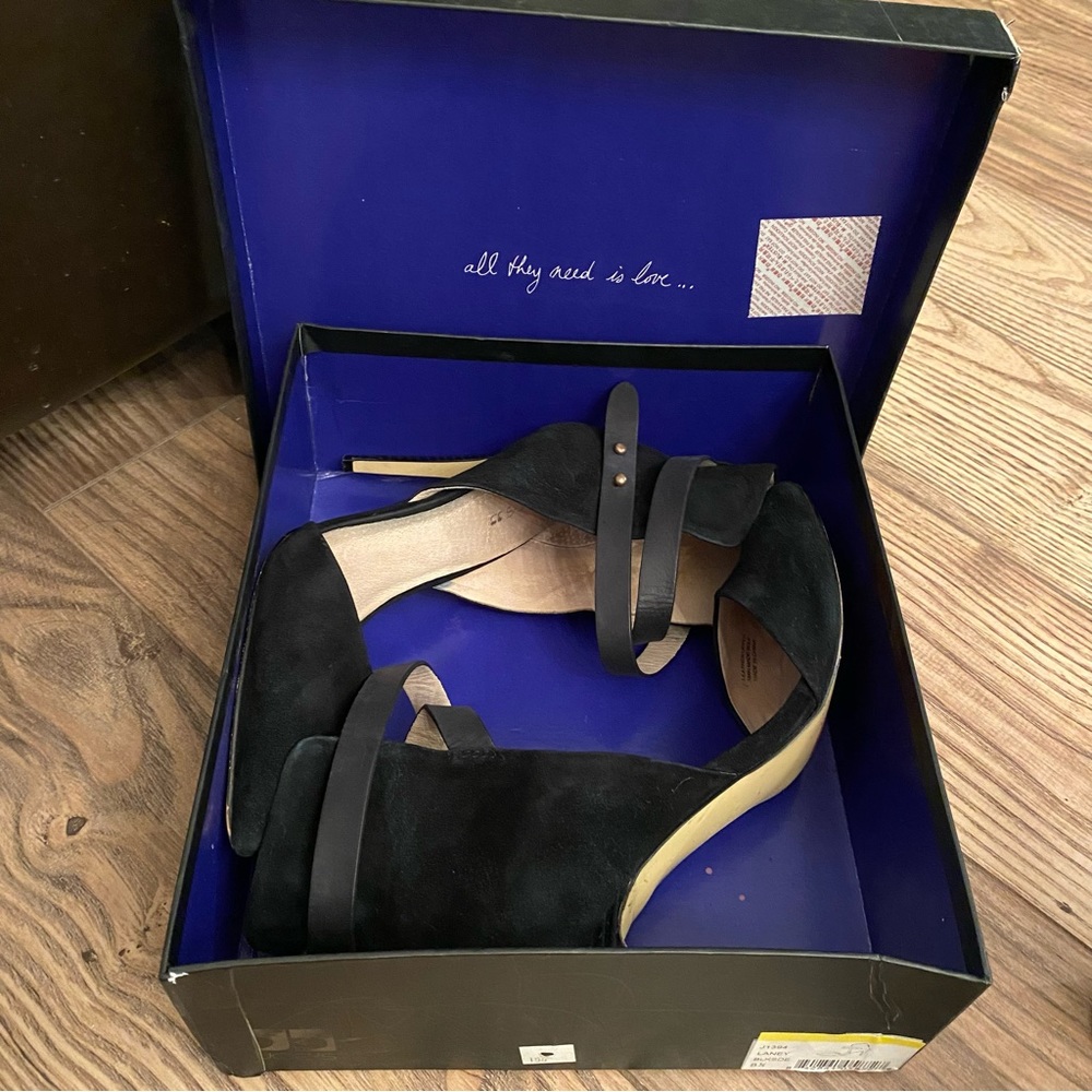 Joe’s Jeans LANEY ankle wrap in Black with pointed toe - Picture 3 of 14